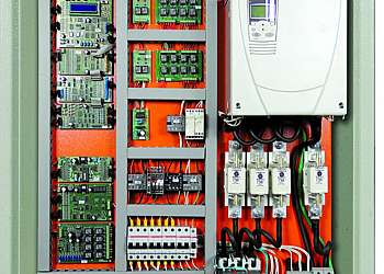 Instalação de painel elétrico Instalação de painel elétrico