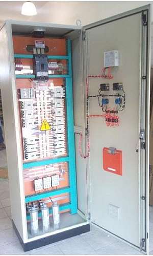 Instalação e montagem de painéis elétricos Instalação e montagem de painéis elétricos