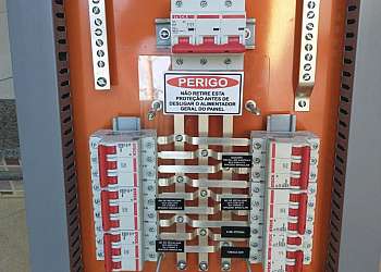 Quadro de distribuição de força Quadro de distribuição de força