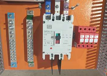 Quadro geral de baixa tensão Quadro geral de baixa tensão