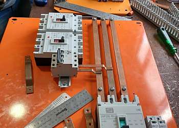 Quadro geral de distribuição de baixa tensão Quadro geral de distribuição de baixa tensão