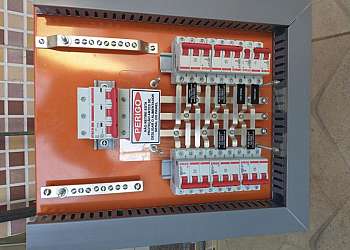Quadro parcial de luz e força Quadro parcial de luz e força