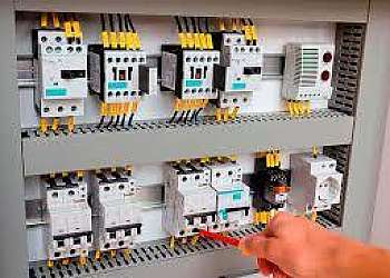 Quadro de comando elétrico Quadro de comando elétrico